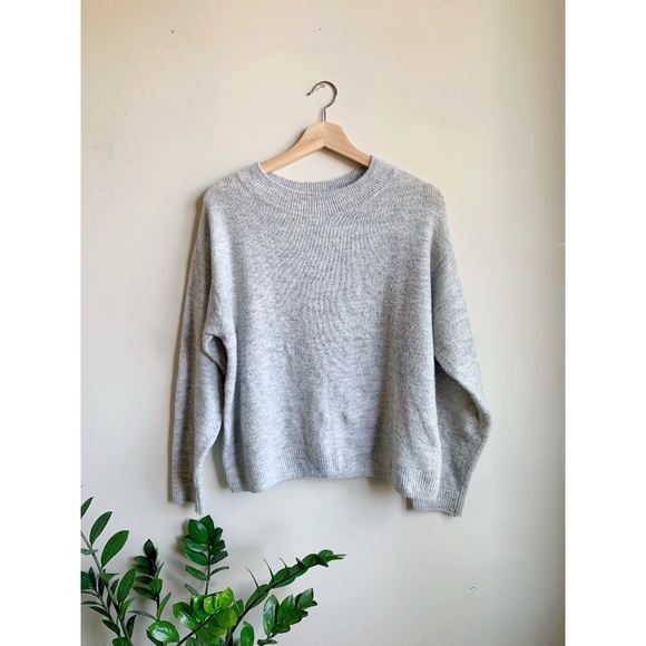 2 for $25 - H&M Grey Knit Sweater - Picture 1 of 4